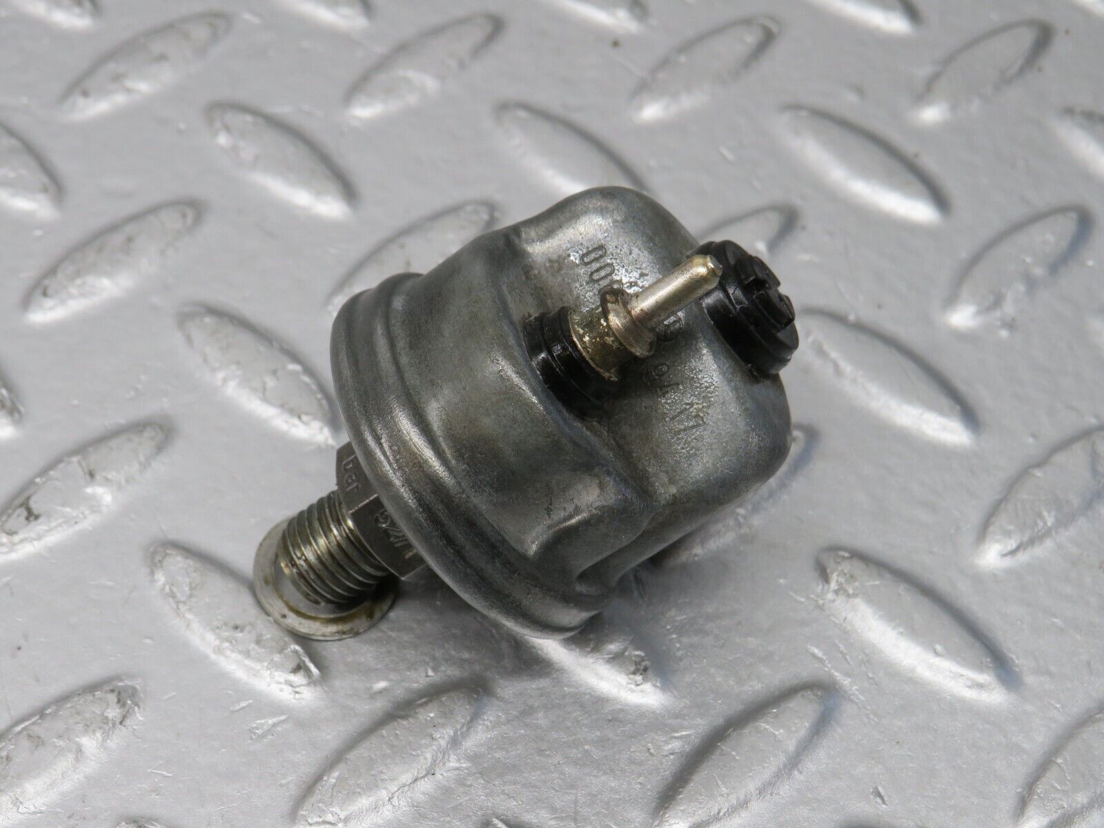 39712 Mercedes-Benz R129 320SL Coupe Oil Pressure Sensor 0065429417