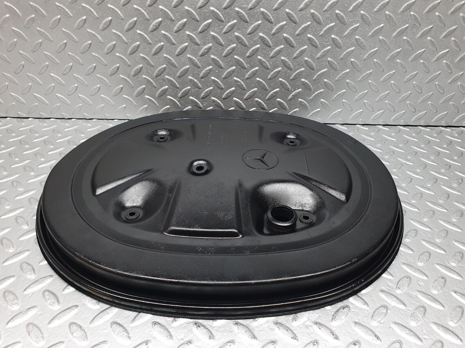 41195 Mercedes-Benz W126 300SE Air Filter Box Housing Lid 0130947202