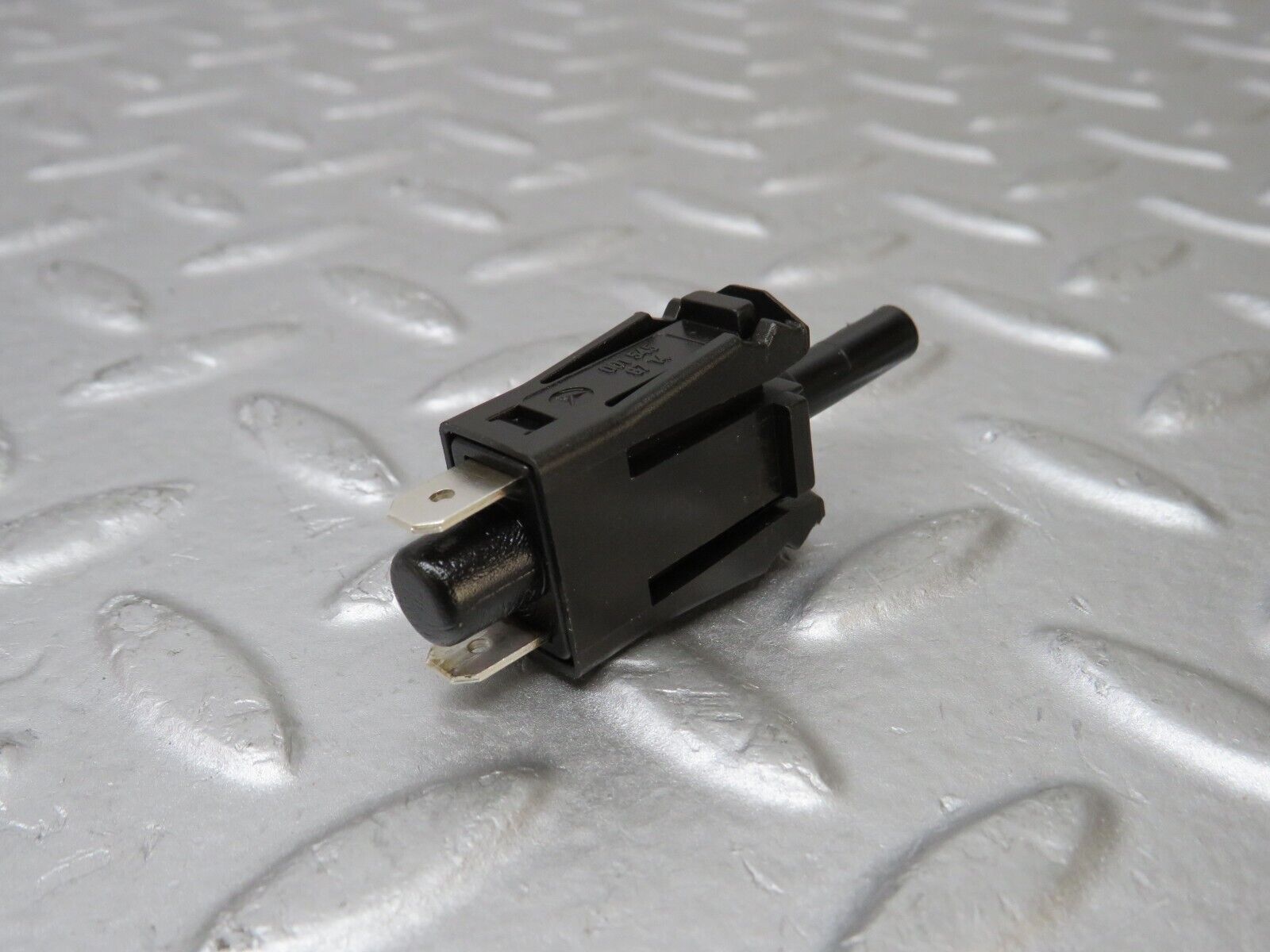 36916 Mercedes-Benz C126 420SEC Coupe Door Contact Switch 3x 0015458714