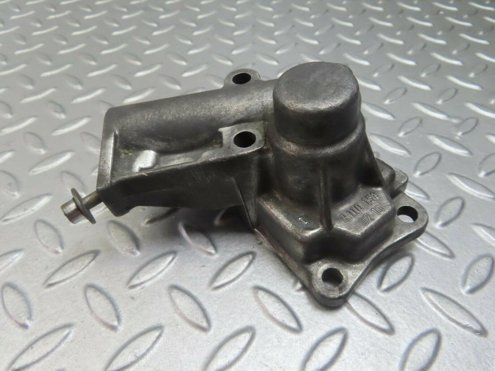 8298 Mercedes-Benz W114 Ignition Distributor Housing With Shaft 1101580215