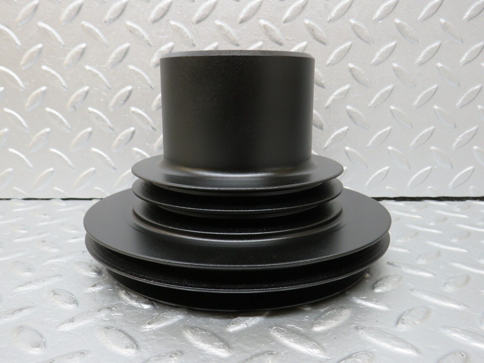 34597 Mercedes-Benz C126 380SEC Coupe Crankshaft Pulley