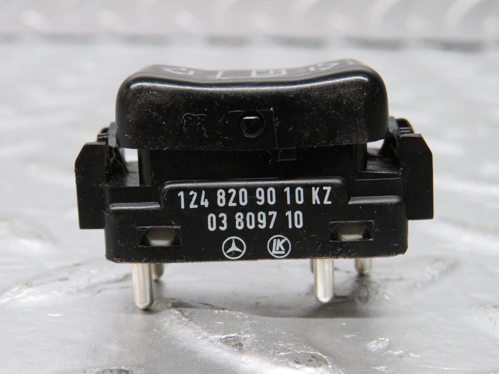30518 Mercedes-Benz W124 230E Electric Window Switch Right Side 1248209010
