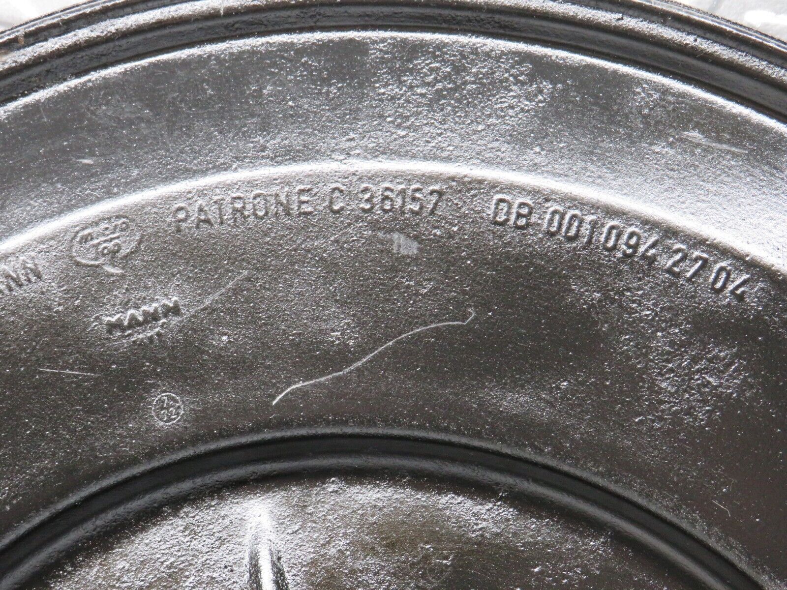 0850 Mercedes-Benz C107 350SLC Coupe Air Filter Housing 4515785126