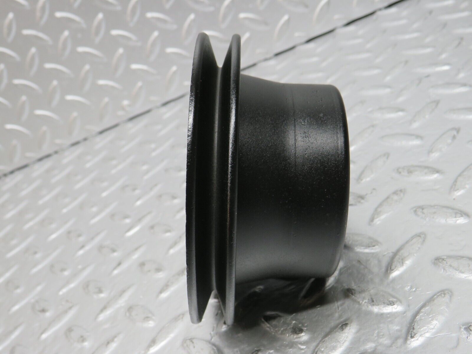 31123 Mercedes-Benz W123 200D Crankshaft Pulley