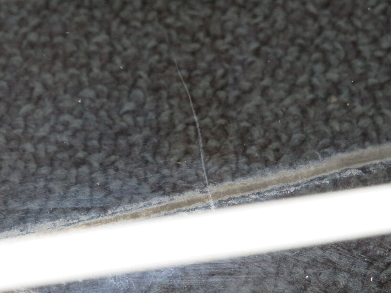 40270 Mercedes-Benz W110 230 Rear Left Door Window Glass