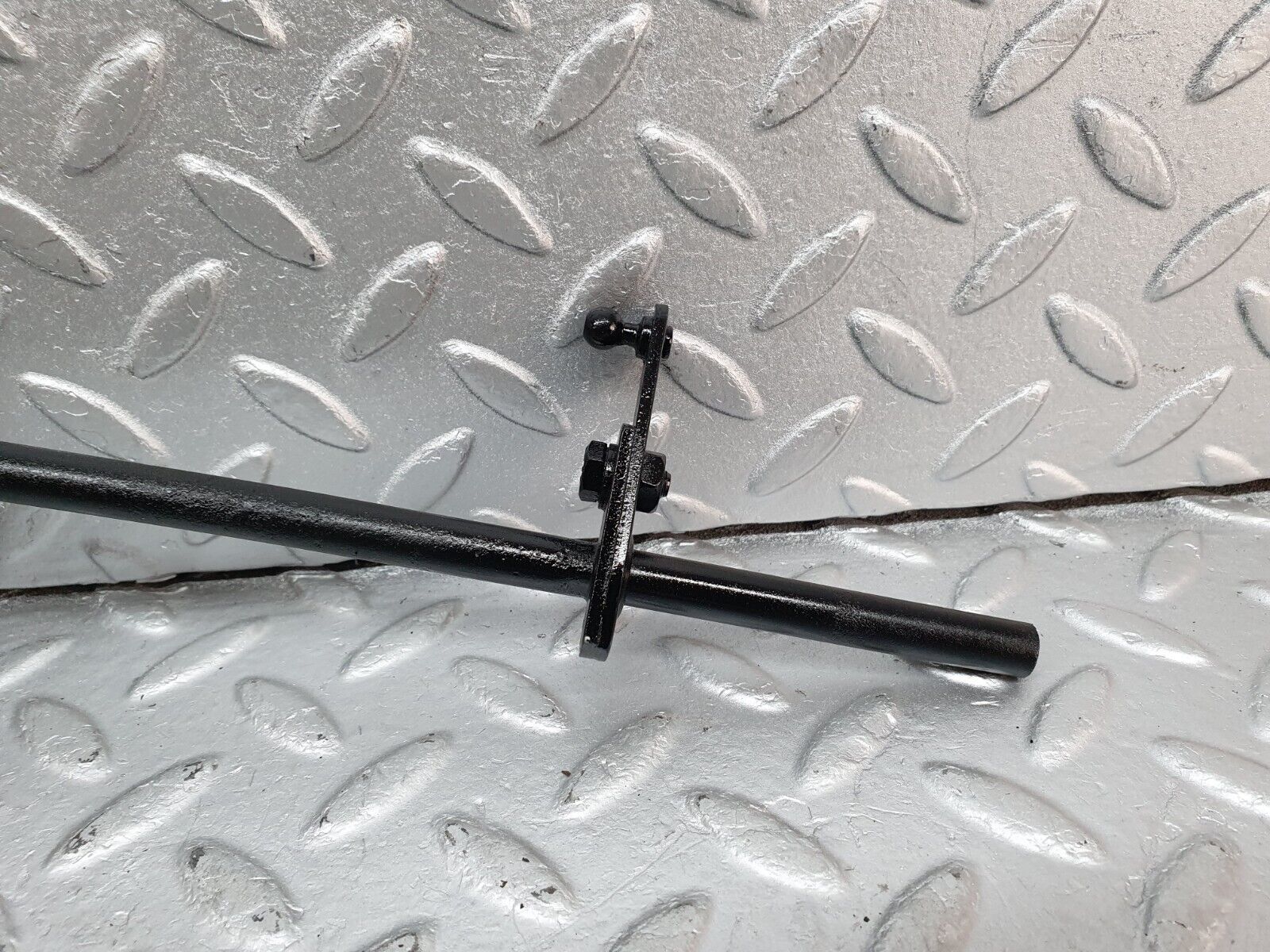 41234 Mercedes-Benz W126 300SE Throttle Linkage