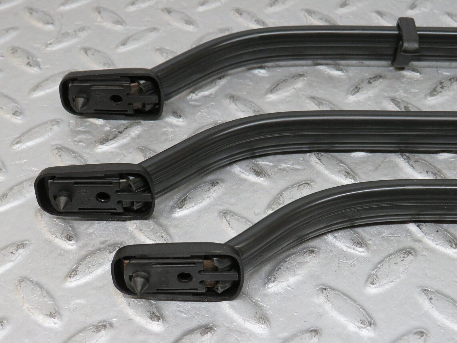 36507 Mercedes-Benz W201 190E 2.0L Interior Roof Grab Handle Set Beige