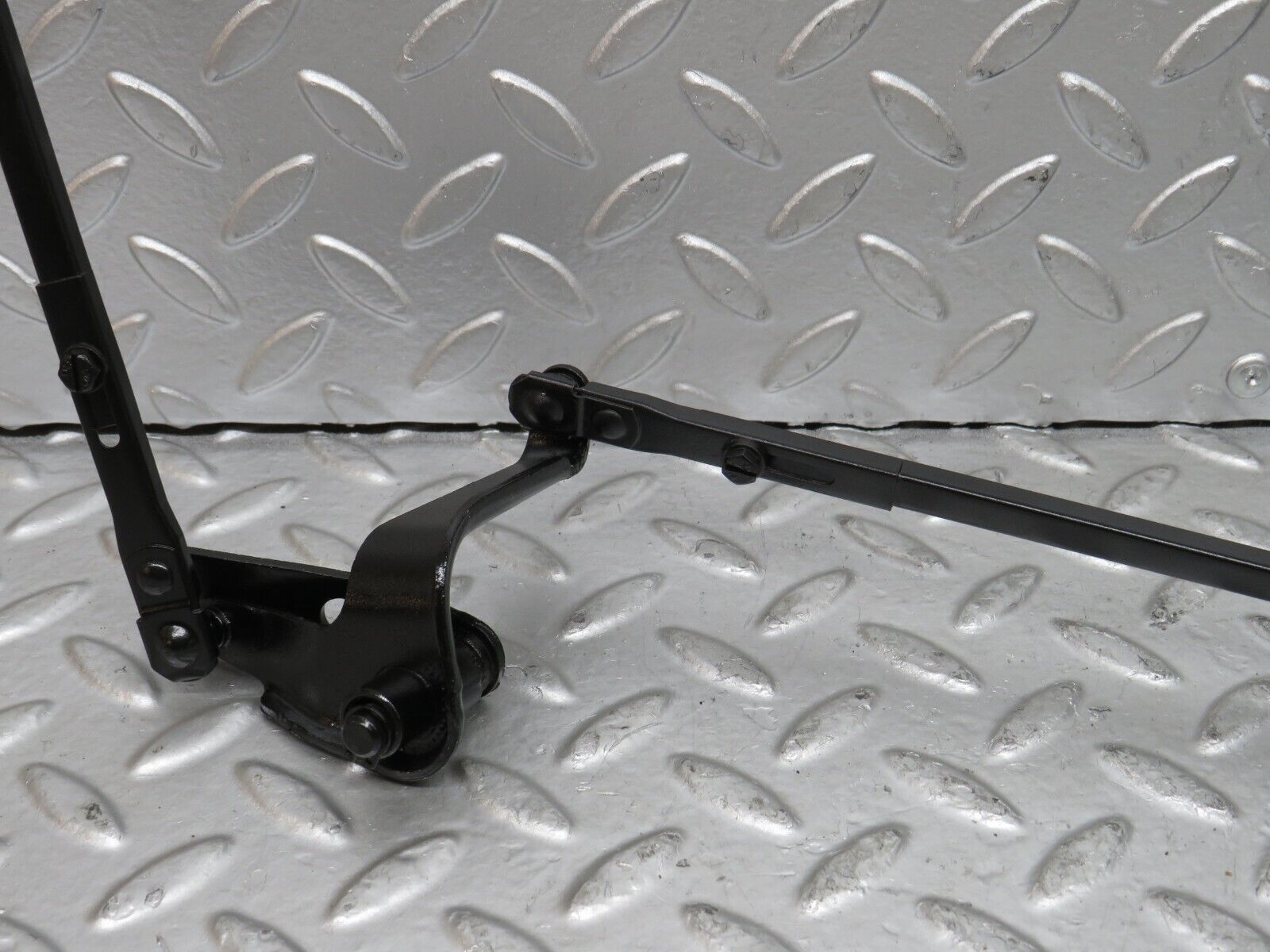 28081 Mercedes-Benz W123 280E Accelerator Pedal With Linkage