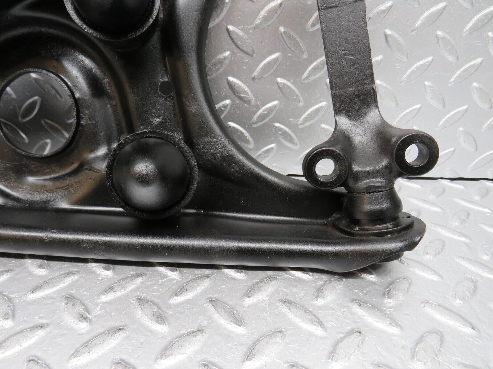 32273 Mercedes-Benz W108 280SE Front Left Lower Control Arm