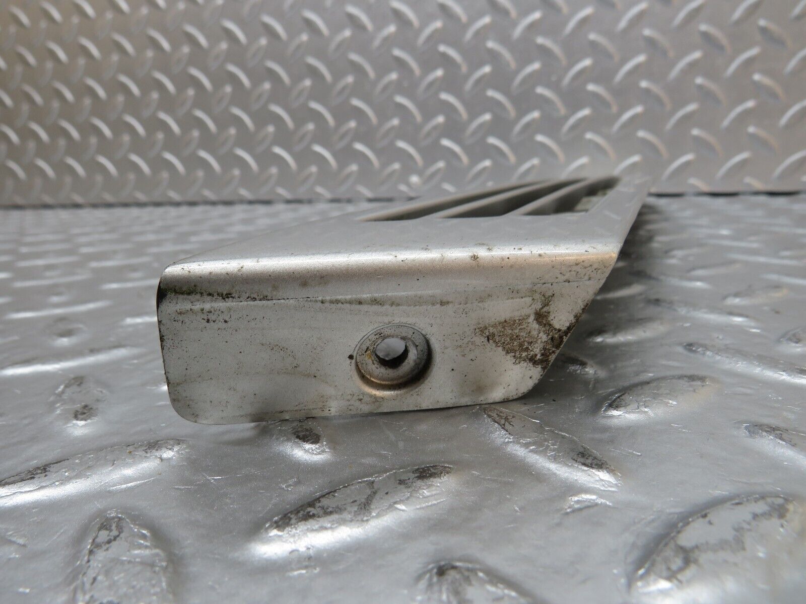 31725 Mercedes-Benz W201 190LE 1.8L C Pillar Exterior Cover Left Side 2016980189