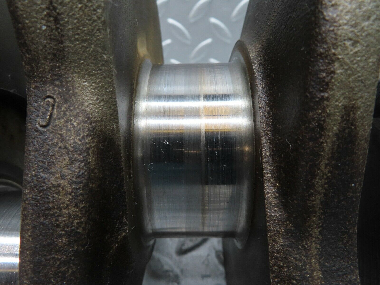 16995 Mercedes-Benz C123 280CE Coupe Crankshaft 1100310701