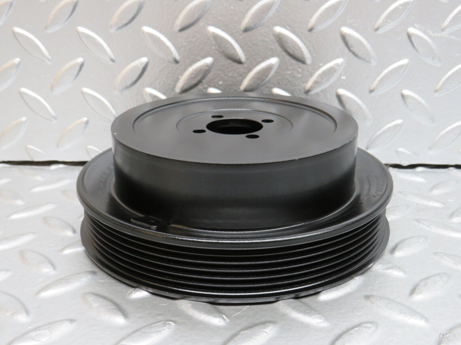 29515 Mercedes-Benz W124 230E Water Pump Pulley 1022001005