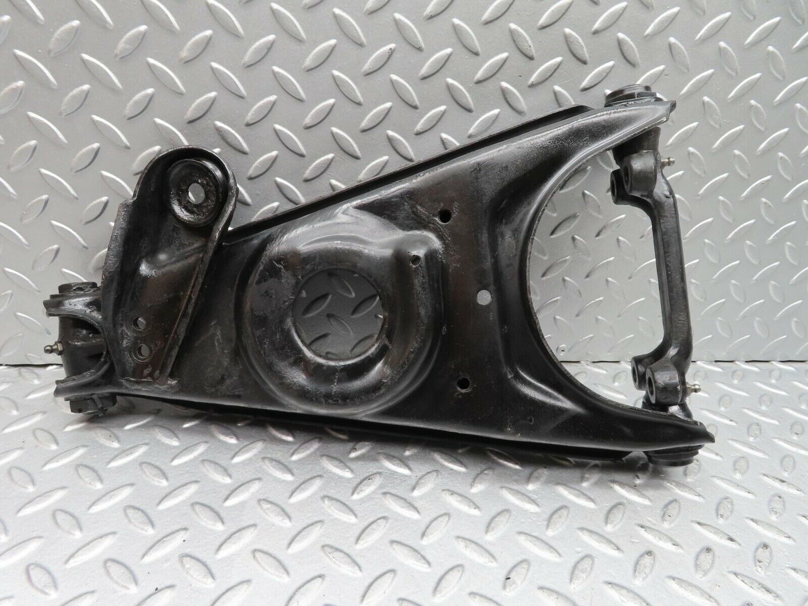 12584 Mercedes-Benz W108 280SE 3.5 Front Right Lower Control Arm