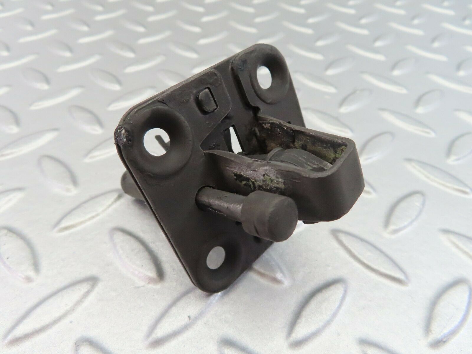 7366 Mercedes-Benz W116 450SE Bonnet Lock