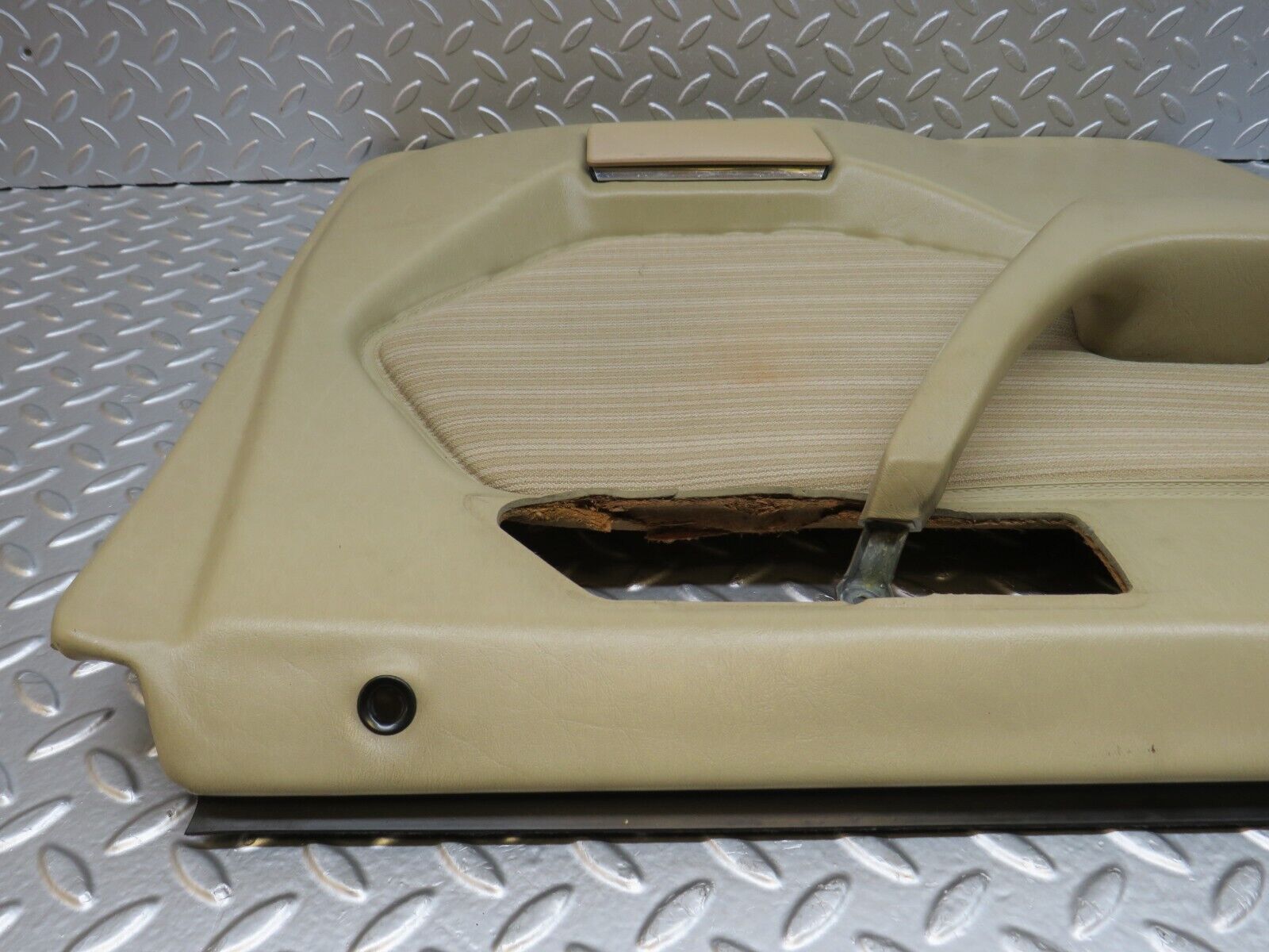 33924 Mercedes-Benz W124 260E Rear Left Door Card 1247370170