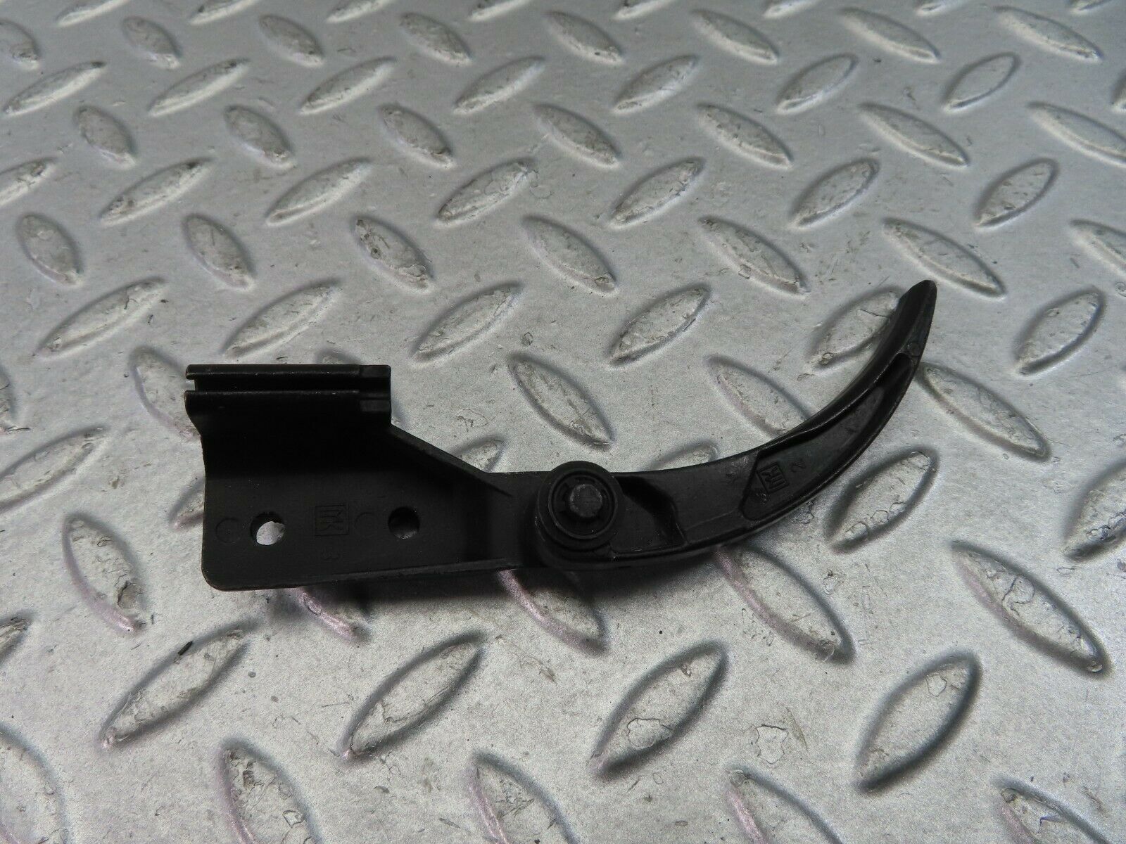 9221 Mercedes-Benz W115 Bonnet Opener