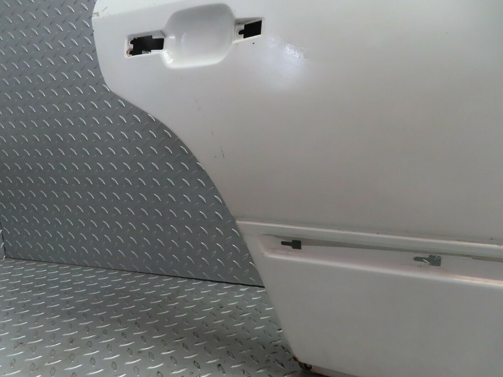 16209 Mercedes-Benz W124 260E Rear Right Door