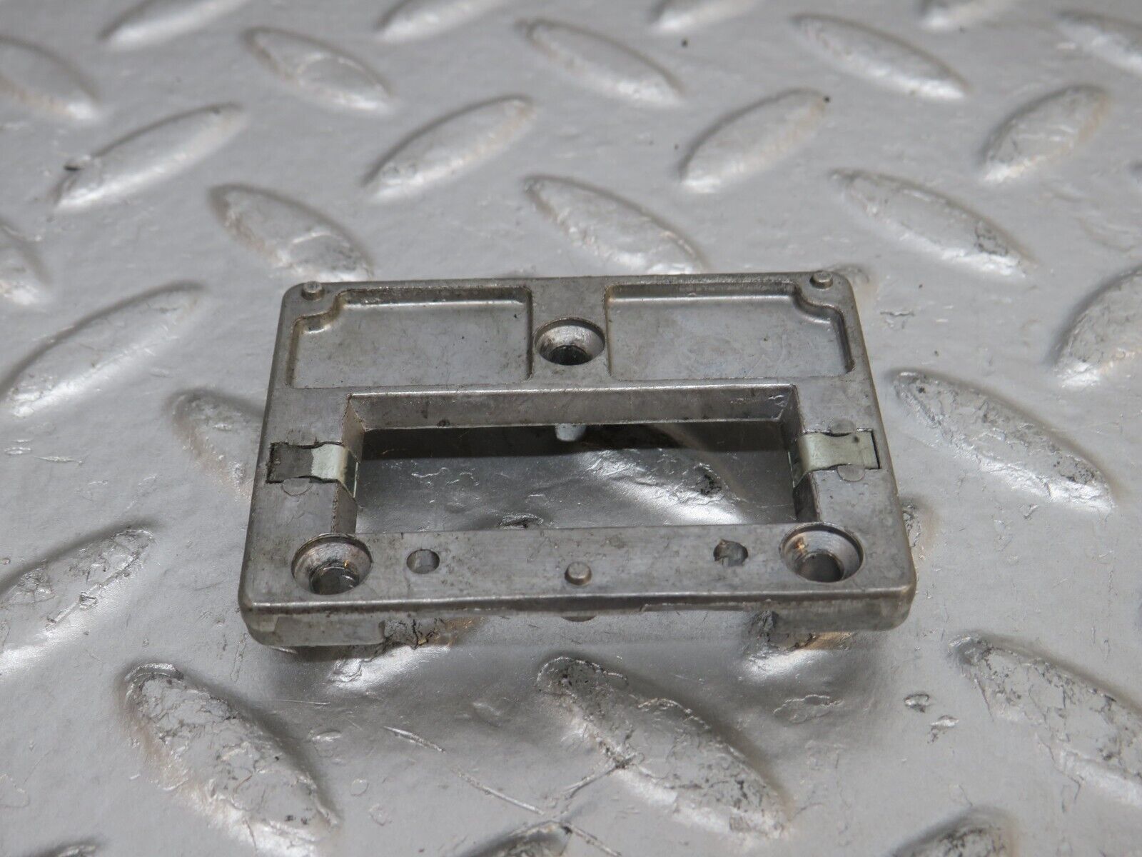 29325 Mercedes-Benz W124 230E Rear View Mirror Bracket