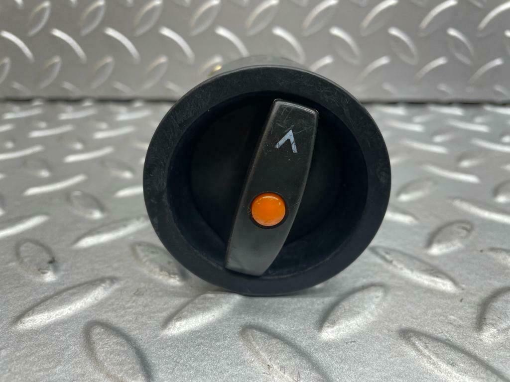 0139 Mercedes-Benz W116 350SE Headlight switch