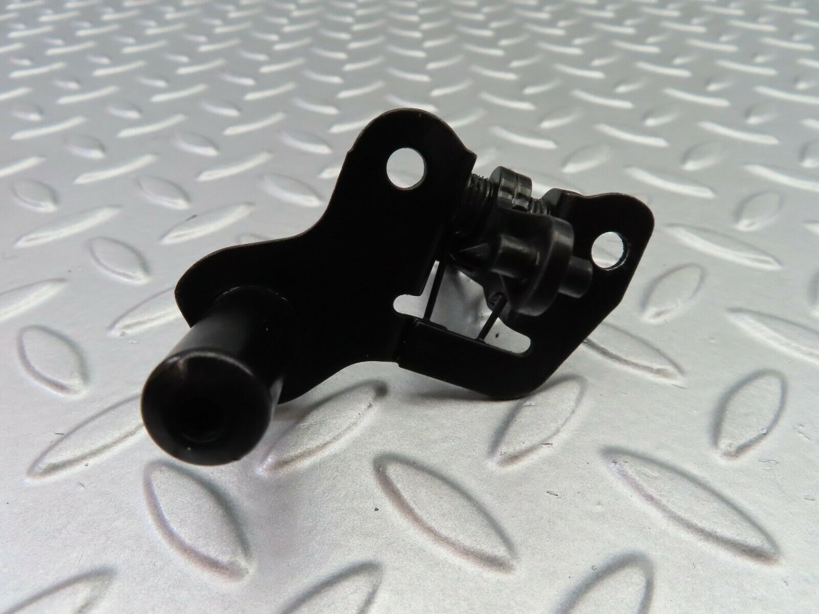 6801 Mercedes-Benz S124 E220 Wagon Bonnet Lock Catch 1248800260