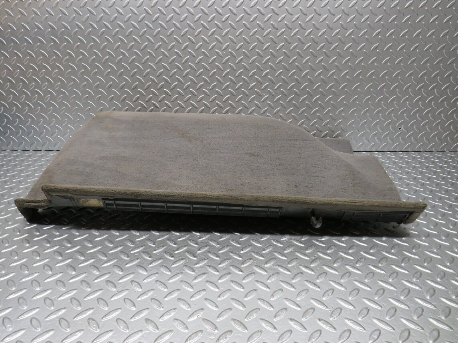 31189 Mercedes-Benz S124 220TE Wagon Trunk Side Panel Cover Left Grey