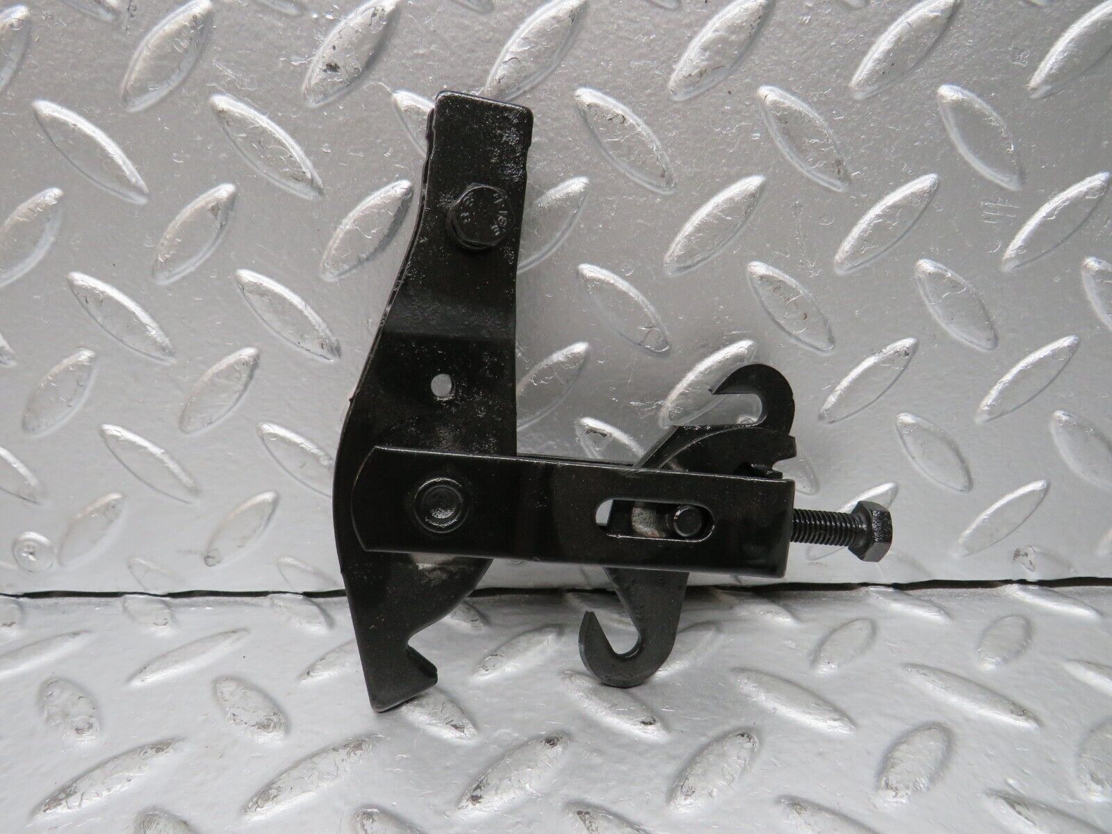 29950 Mercedes-Benz C124 320CE Coupe Handbrake Adjusting Handbrake Regulator