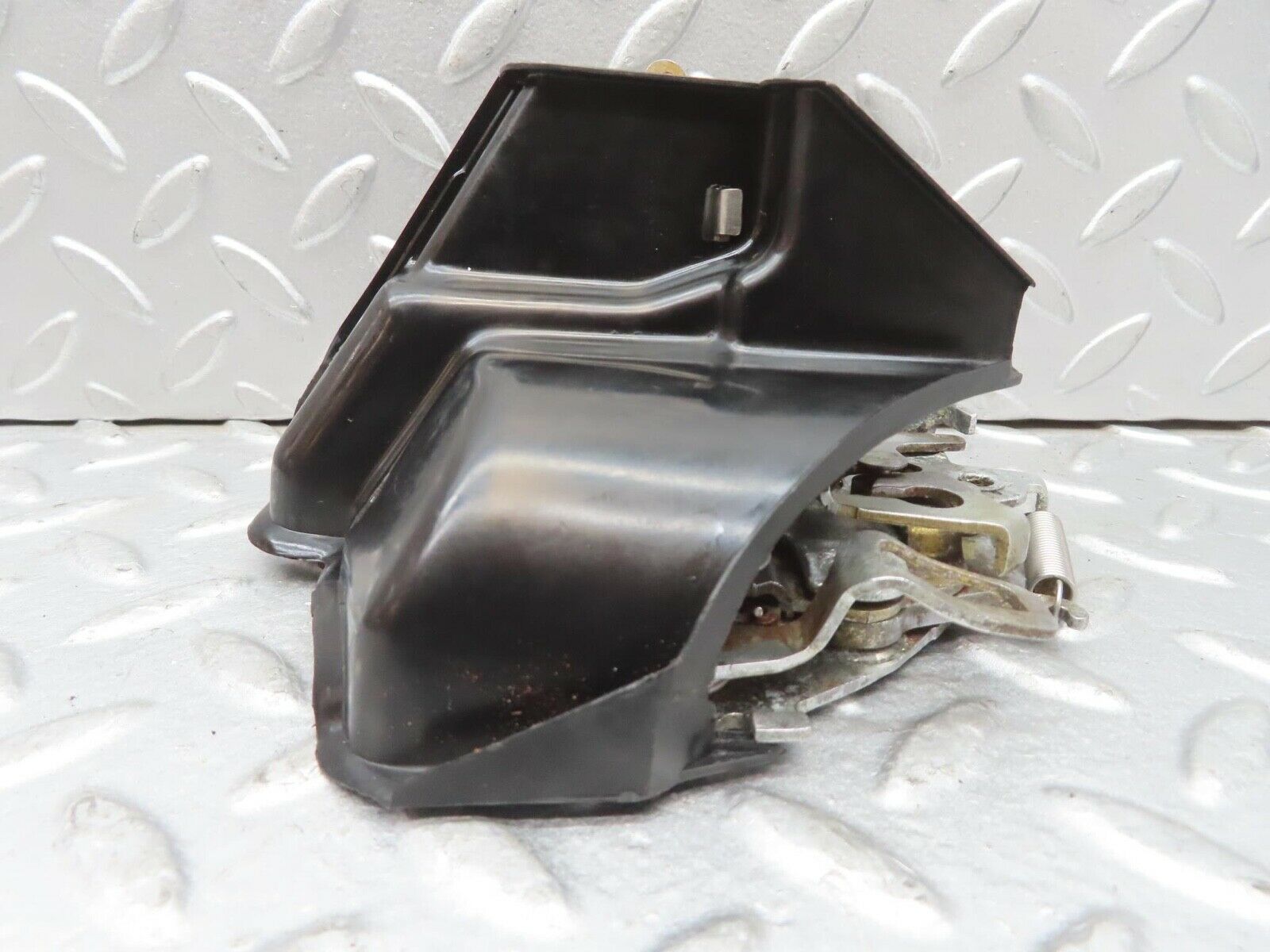 13636 Mercedes-Benz W123 200 Rear Right Door Lock Mechanism 1237330208