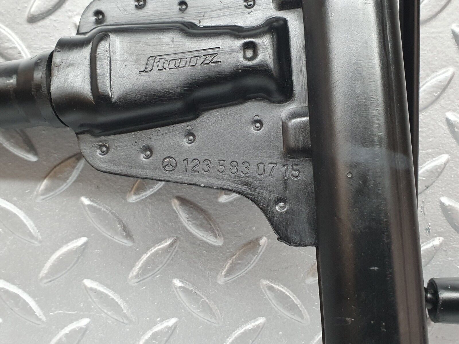 41015 Mercedes-Benz W126 300SE Car Jack 1235830715