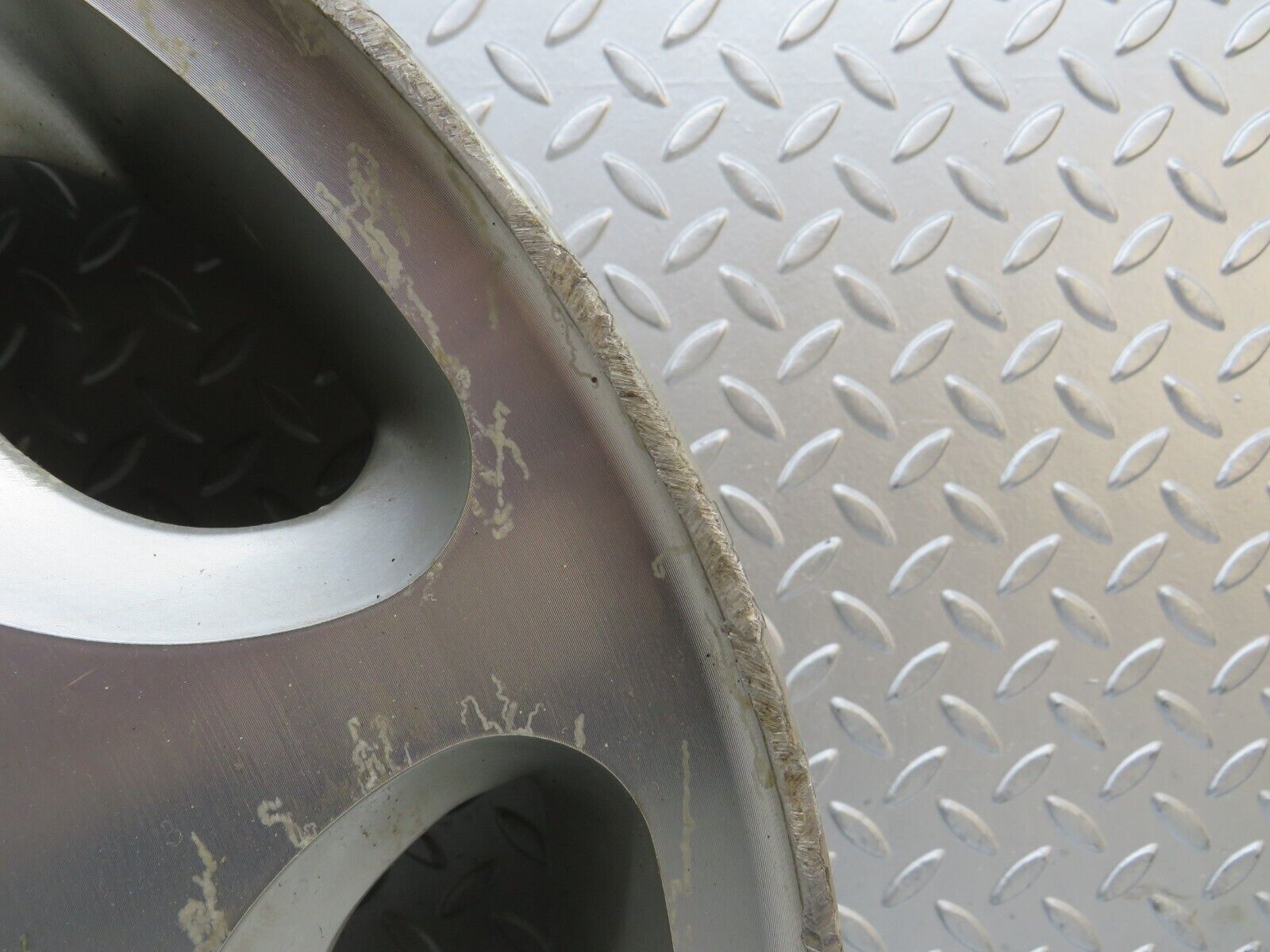 29196 C124 320CE Coupe Mercedes-Benz Alloy Wheel 6.5Jx15H2 ET44 1244011802