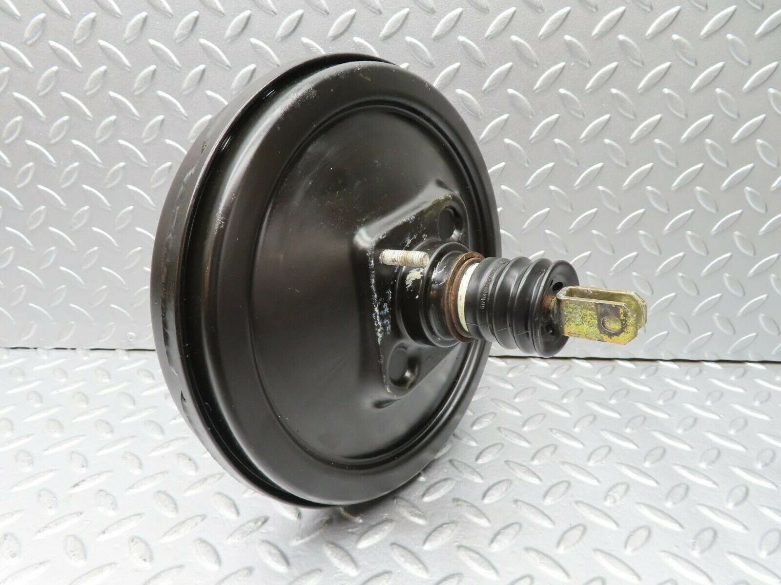 16299 Mercedes-Benz W124 260E Brake Booster Lucas 4308330