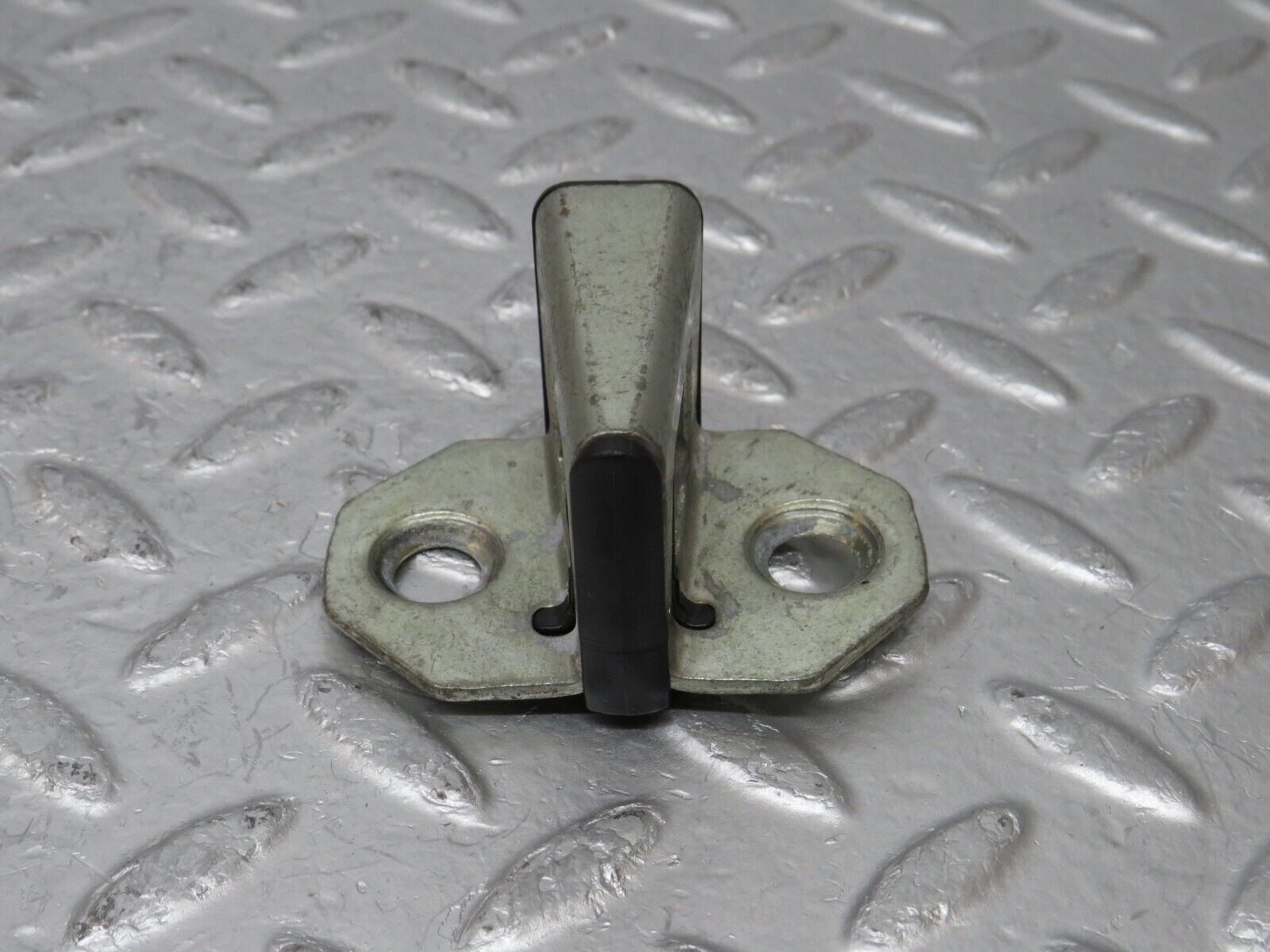 34892 Mercedes-Benz W210 320E Door Lock Latch