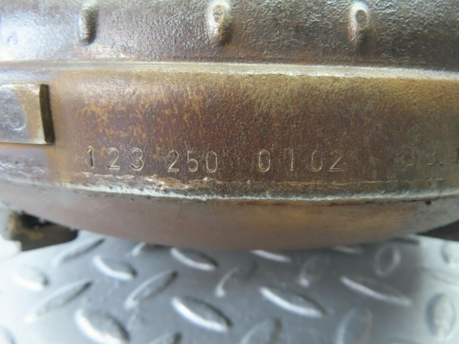 10059 Mercedes-Benz C123 230CE Coupe Torque Converter 1232500102