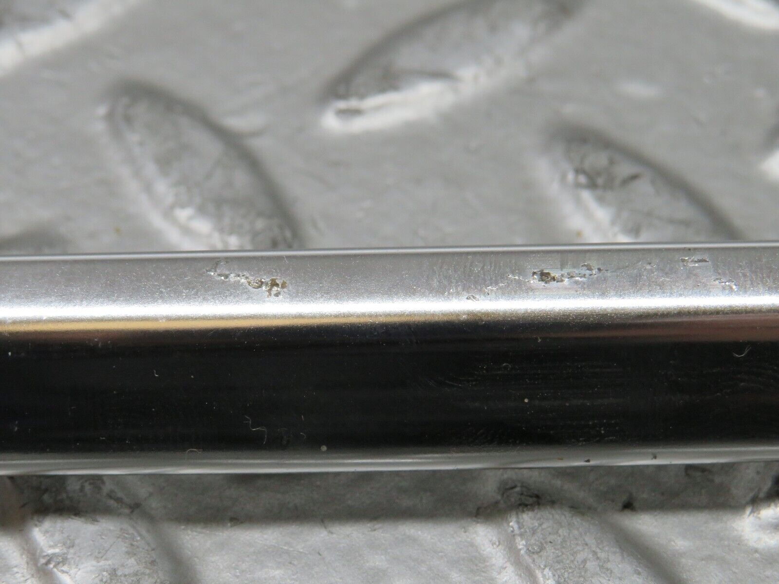 28471 Mercedes-Benz S123 240D Wagon Front Right Door Chrome Moulding Trim