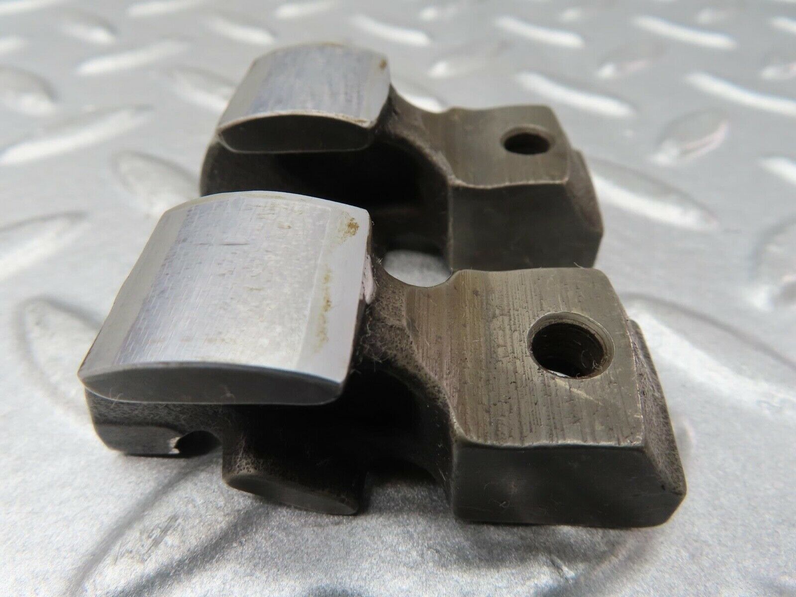 16746 Mercedes-Benz C107 380SLC Valve Rocker Arm