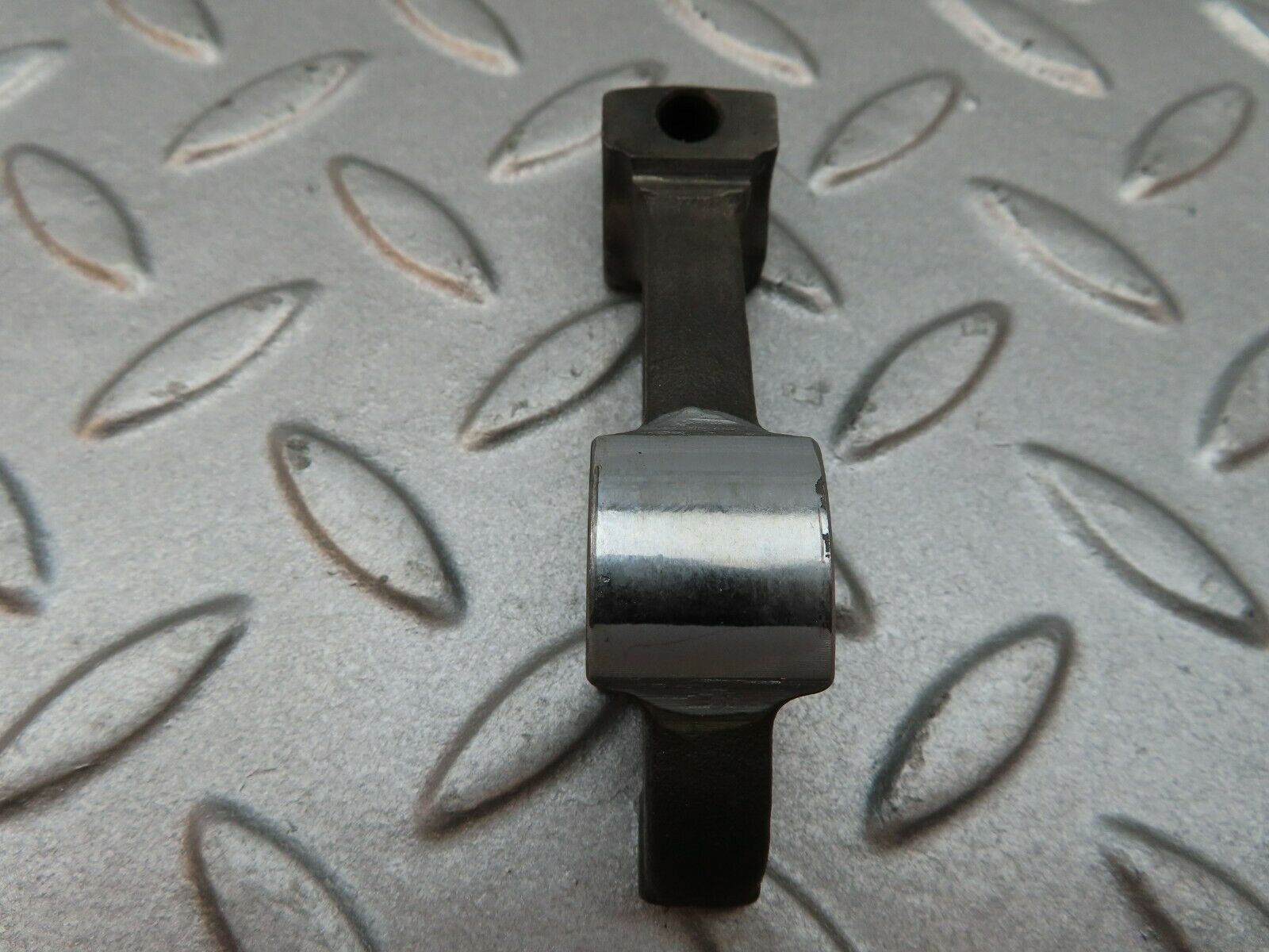 3540 Mercedes-Benz W108 280SE Valve Rocker Arm With Retaining Spring