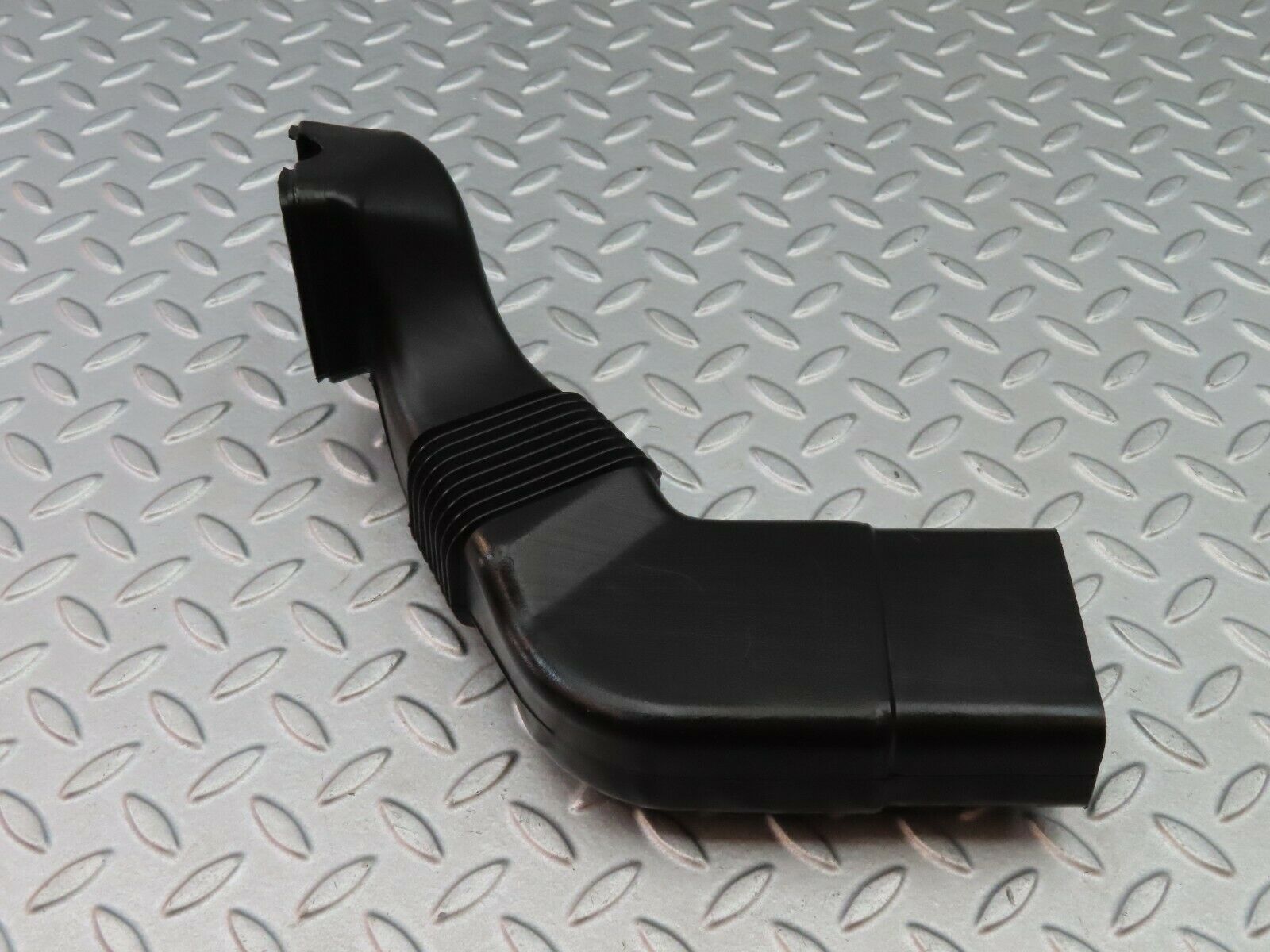 6138 Mercedes-Benz W126 380SE Dashboard Air Vent 1268312346