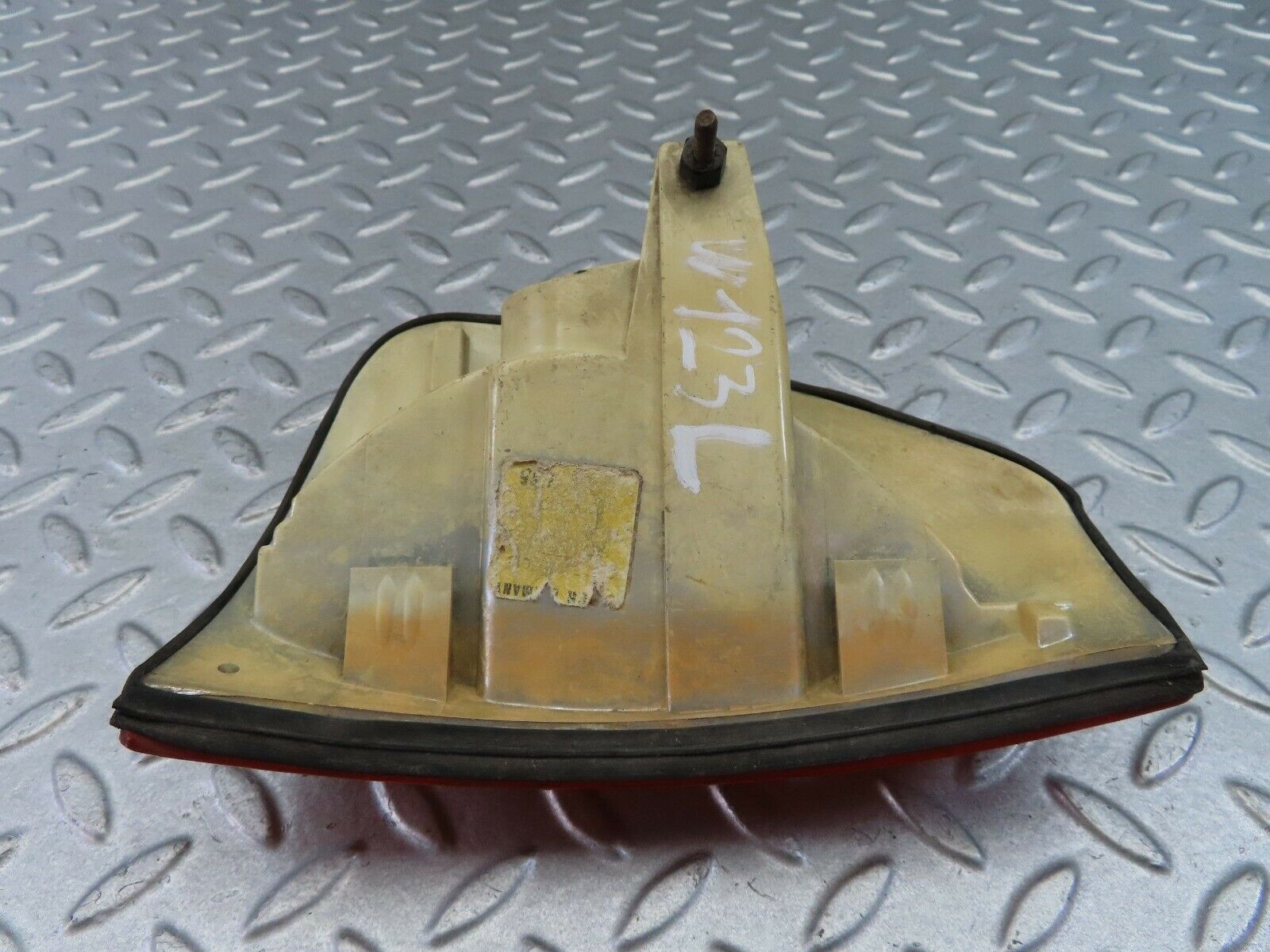 8065 Mercedes-Benz W123 Indicator Light Front Left Bosch1305233009