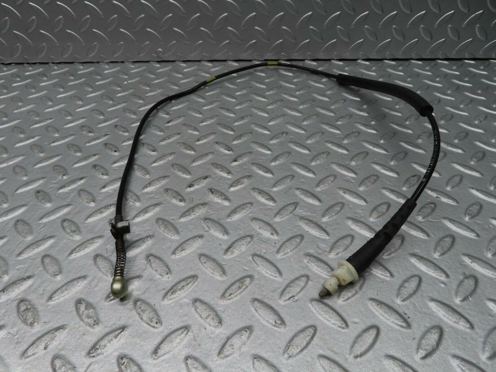 16288 Mercedes-Benz W124 260E Gearbox Cable 1242600351