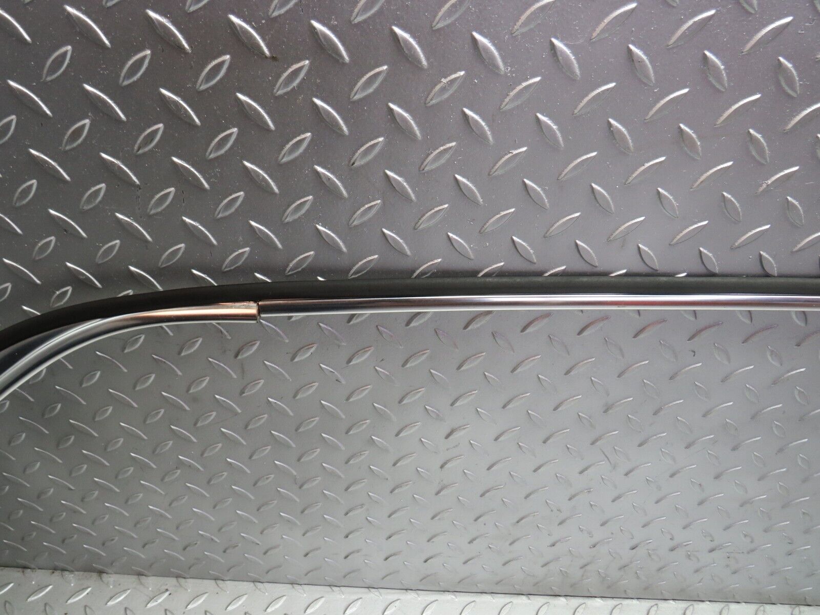 32219 Mercedes-Benz W123 230E Roof Chrome Right Moulding Trim