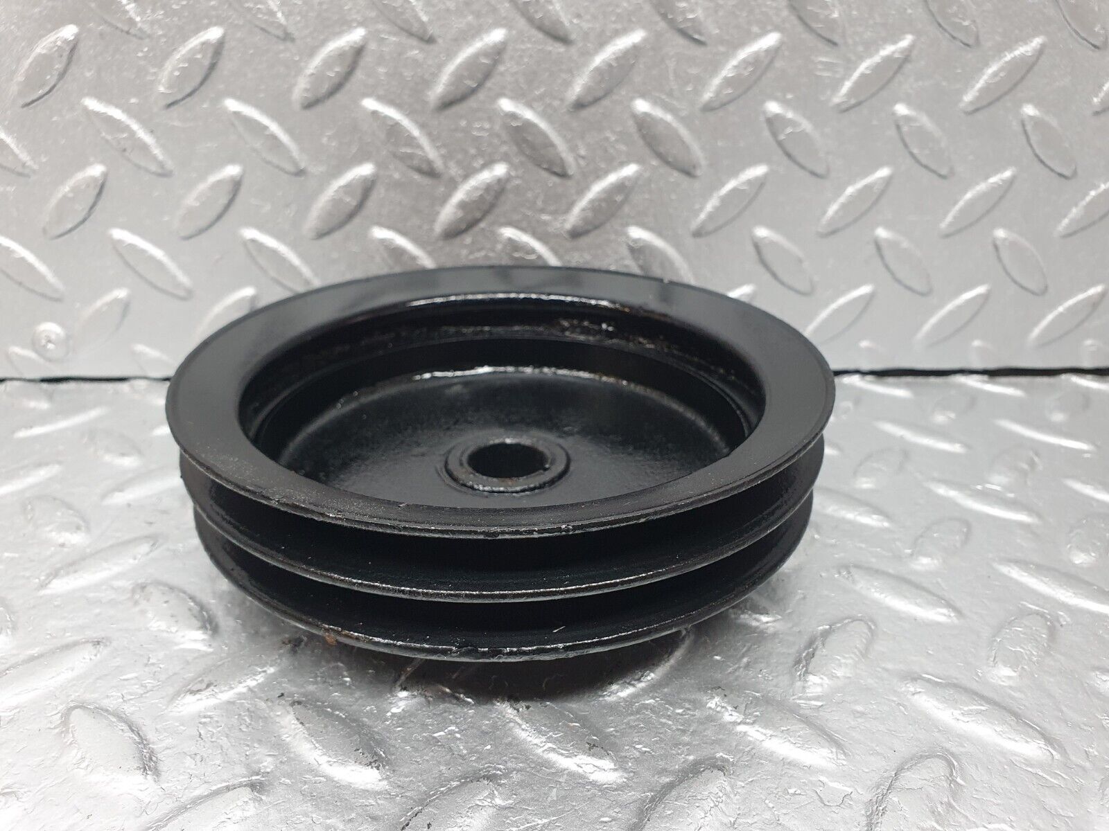 41546 Mercedes-Benz W116 350SE Power Steering Pump Pulley