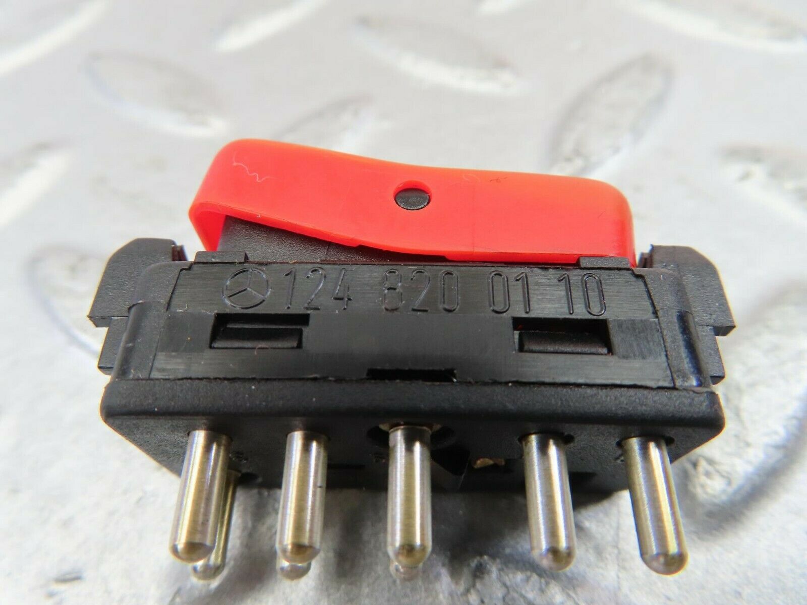 9260 Mercedes-Benz C124 300CE Coupe Hazard Warning Light Switch 1248200110