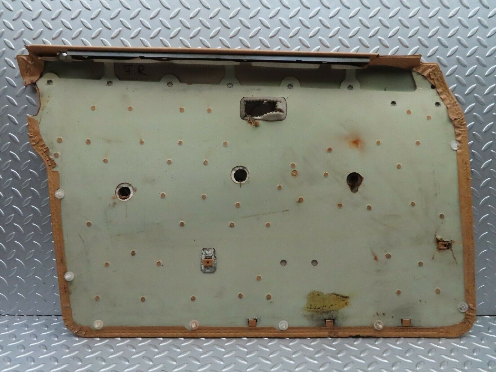 5722 Mercedes-Benz W123 200 Front Right Door Card