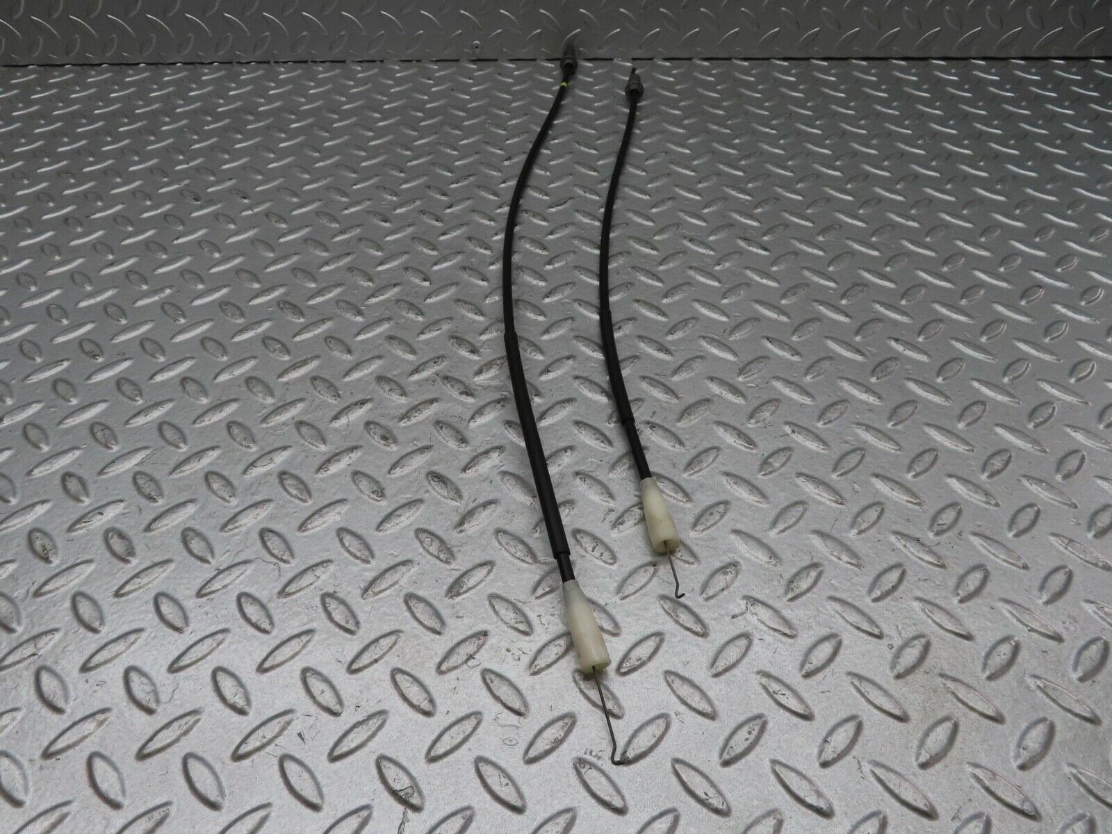 13596 Mercedes-Benz W123 200 Heater Control Cable