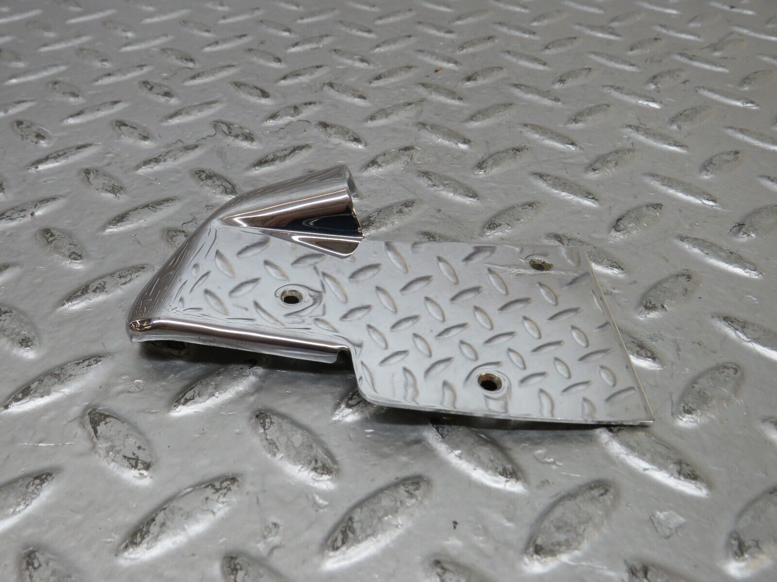 26490 Mercedes-Benz C124 220CE Coupe B Pillar Chrome Cover Plate Right Side