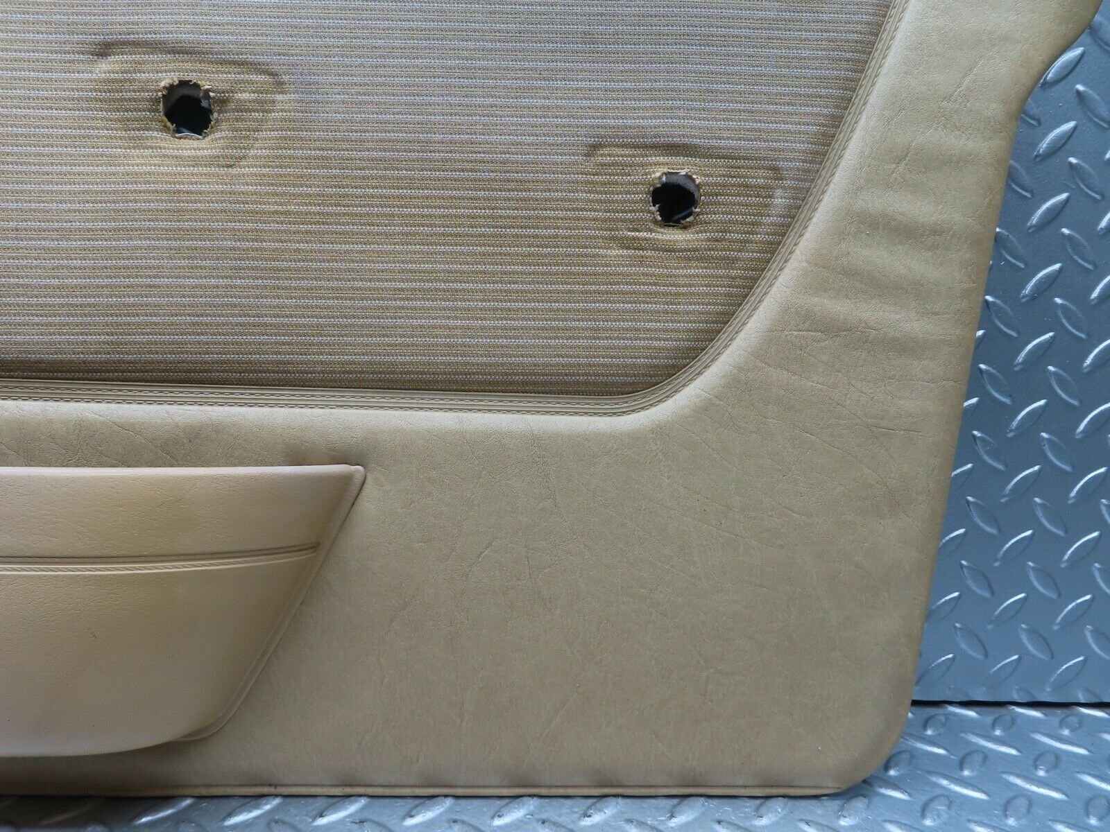 21124 Mercedes-Benz W123 230E Front Right Door Card Beige