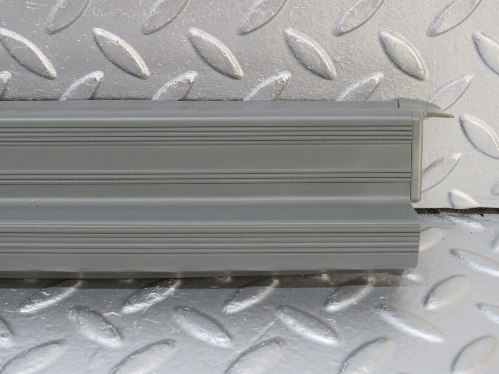 33589 Mercedes-Benz W201 190E 2.0L Front Right Door Sill Trim Grey