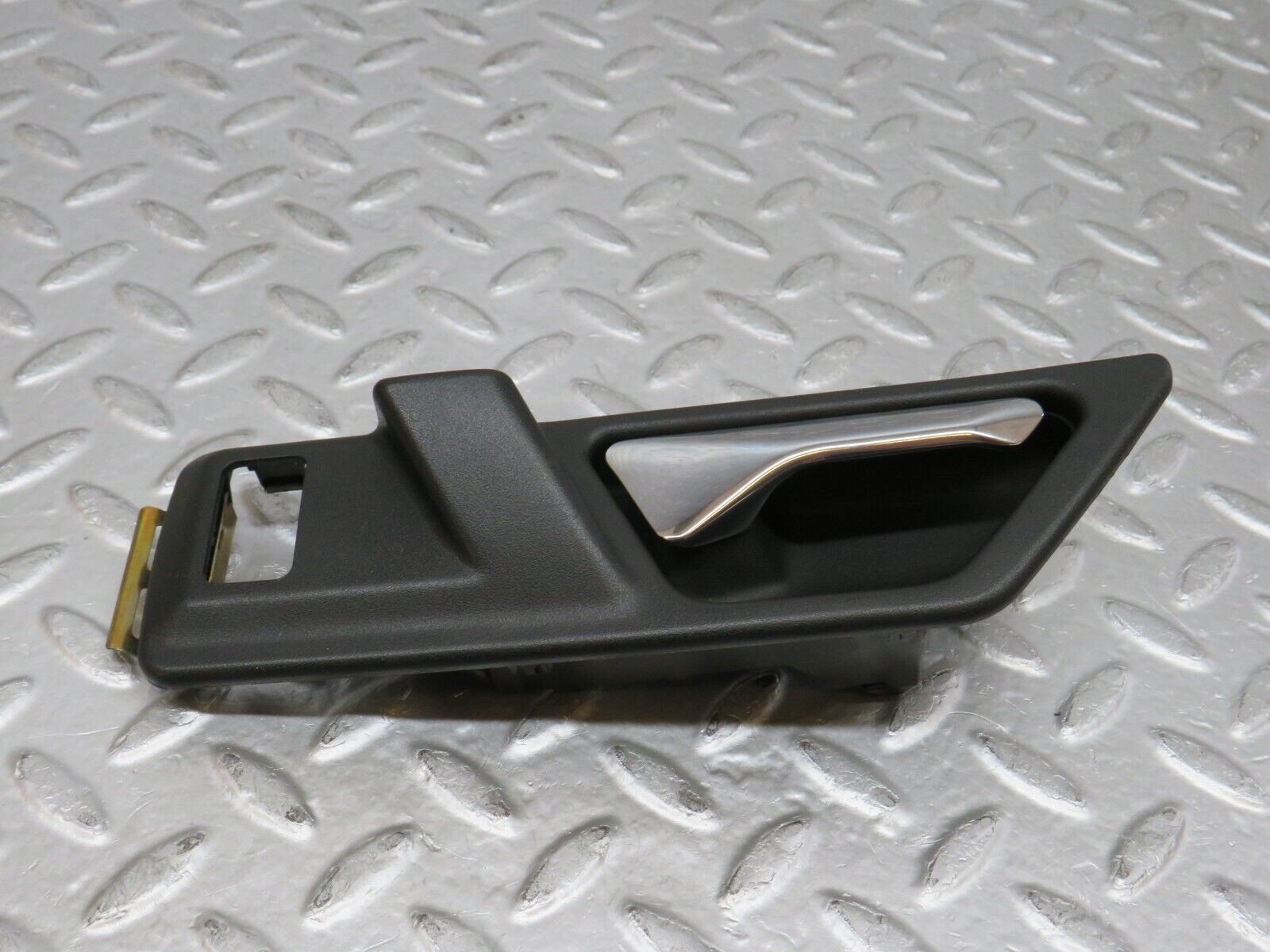 29349 Mercedes-Benz W124 230E Interior Door Handle Rear Right 1247600261