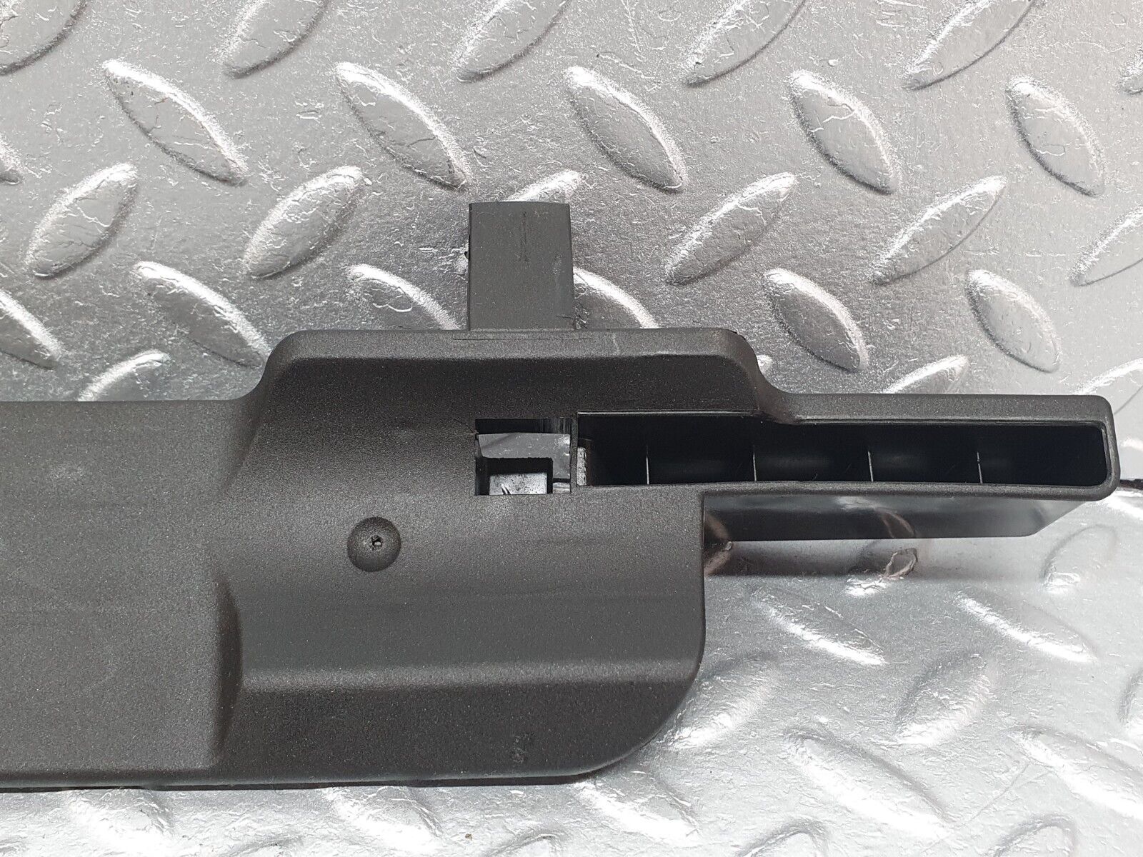 41020 Mercedes-Benz W126 300SE Seat Belt Cover 1268680839