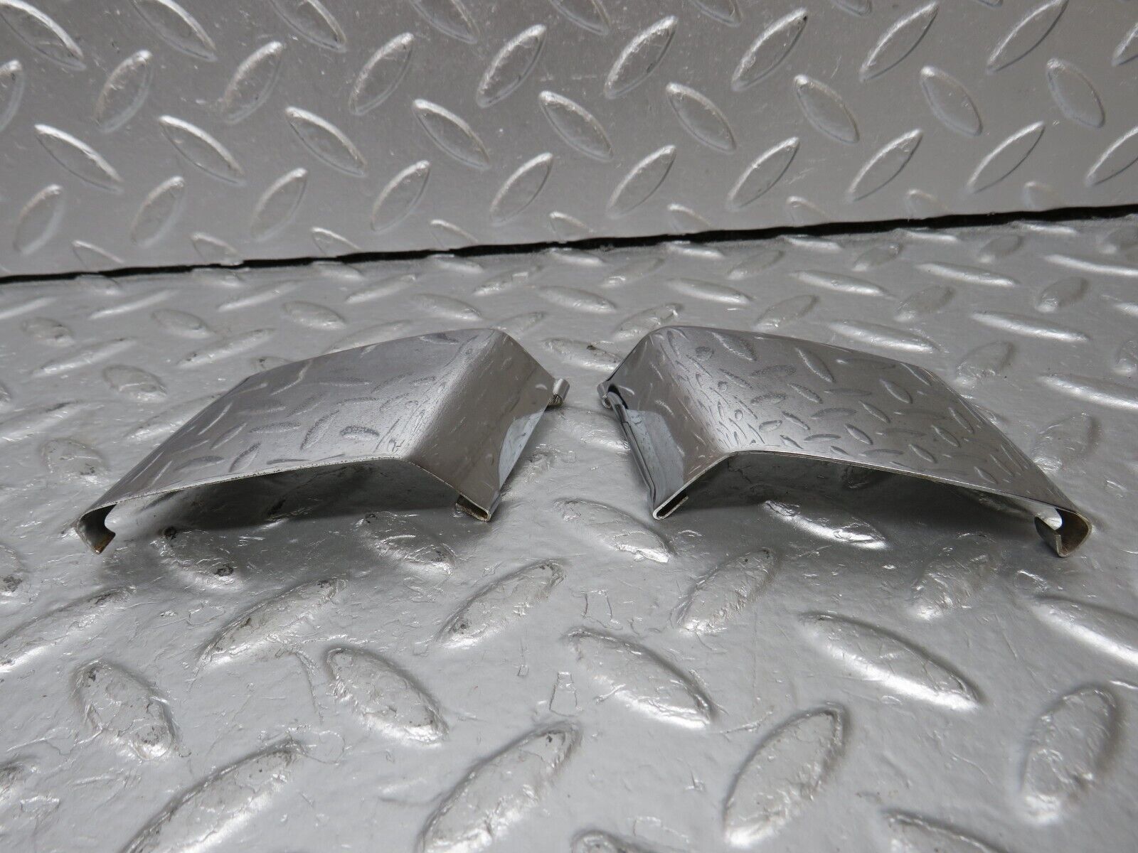 34429 Mercedes-Benz C126 380SEC Coupe Front Bumper Cover Chrome Pair