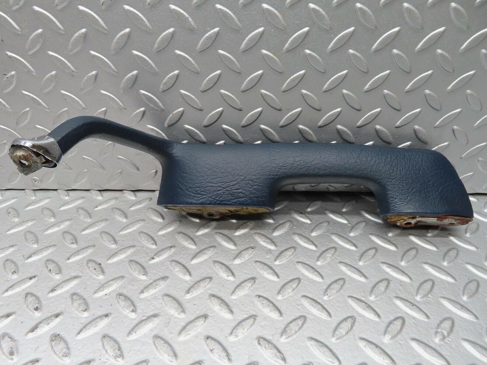 1216 Mercedes-Benz W108 280SE Door Handle Interior Front Left Blue